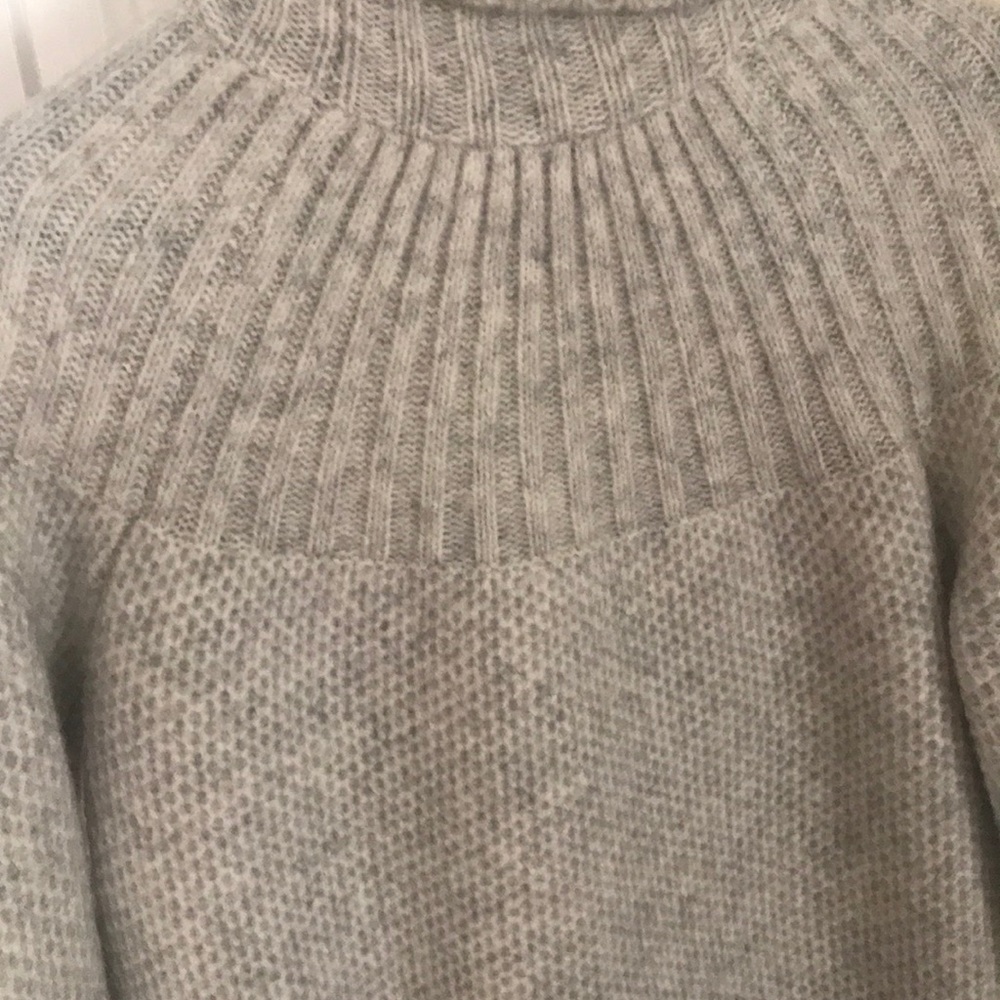 Madewell Sweater - Picture 8 of 8